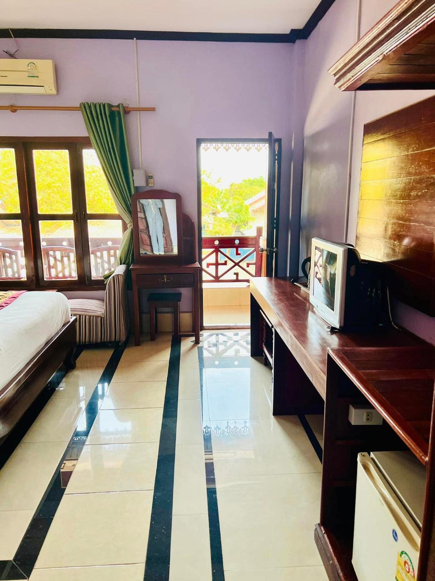 Khampaseuth Hotel Vang Vieng Eksteriør billede